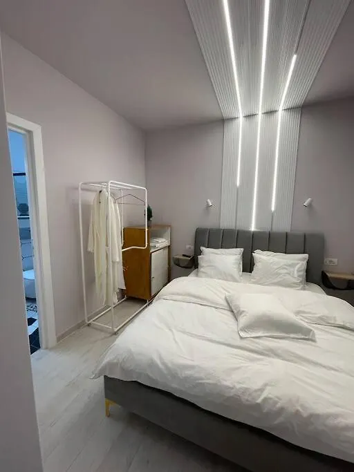 Victoriei Light&Comfort Bucharest Apartment